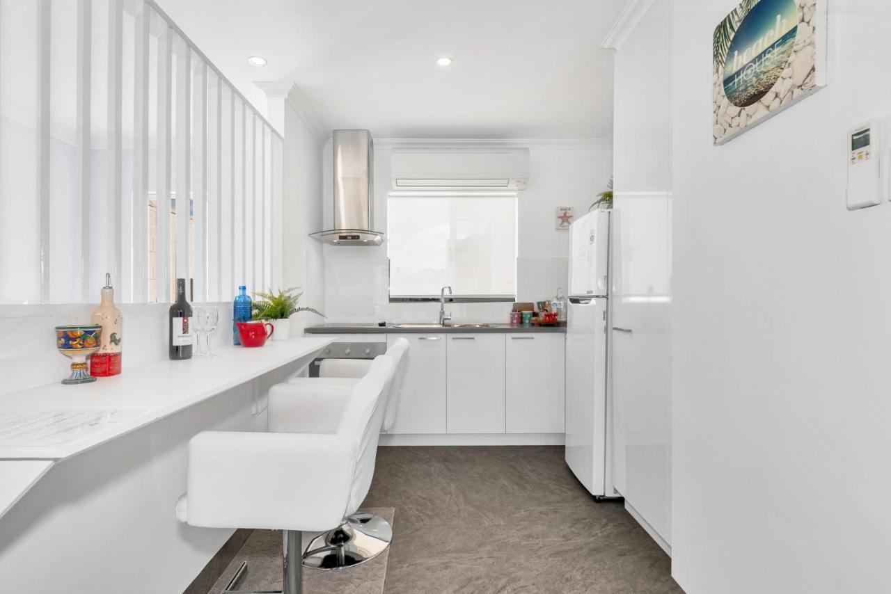 Studio 11 Mandurah Marina Экстерьер фото