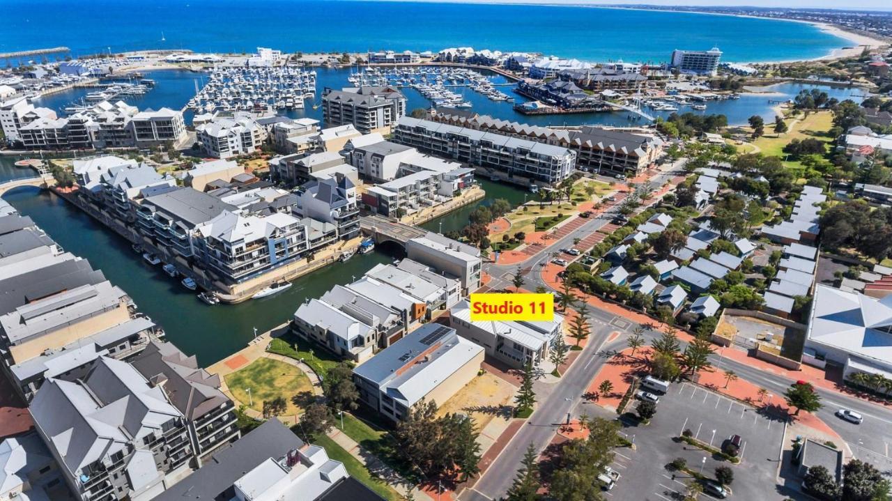 Studio 11 Mandurah Marina Экстерьер фото