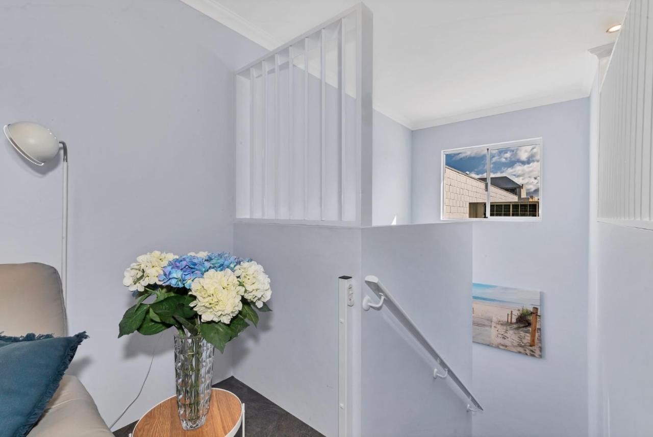 Studio 11 Mandurah Marina Экстерьер фото